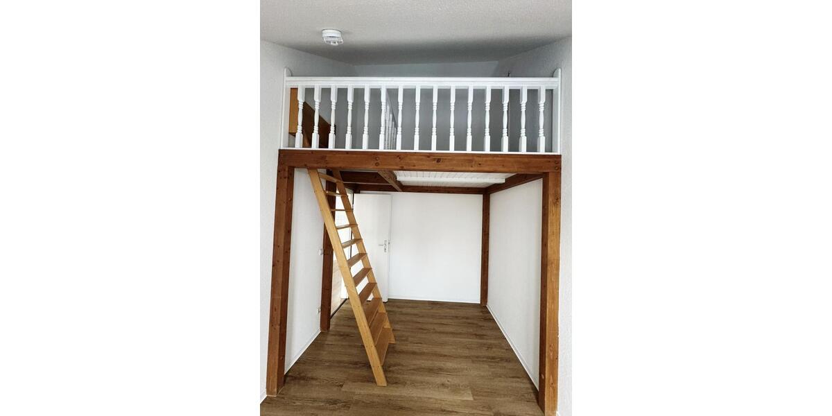 Dachgeschoßwohnung Hohenstein-Ernstthal Ernstthal - 3 Zimmer, 58 m&sup2;, 346&euro; | Angebot:24980587