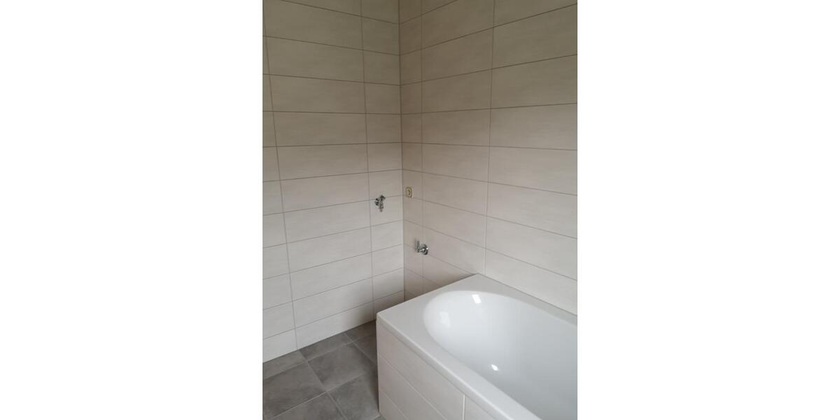 Etagenwohnung Hohenstein-Ernstthal Ernstthal - 2 Zimmer, 67 m&sup2;, 350&euro; | Angebot:25540931