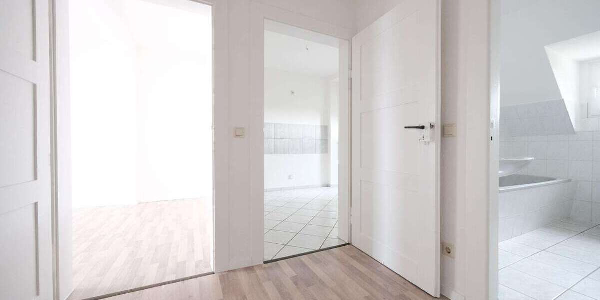 Etagenwohnung Zwickau Zwickau-Nord - 2 Zimmer, 52 m&sup2;, 285&euro; | Angebot:25872940