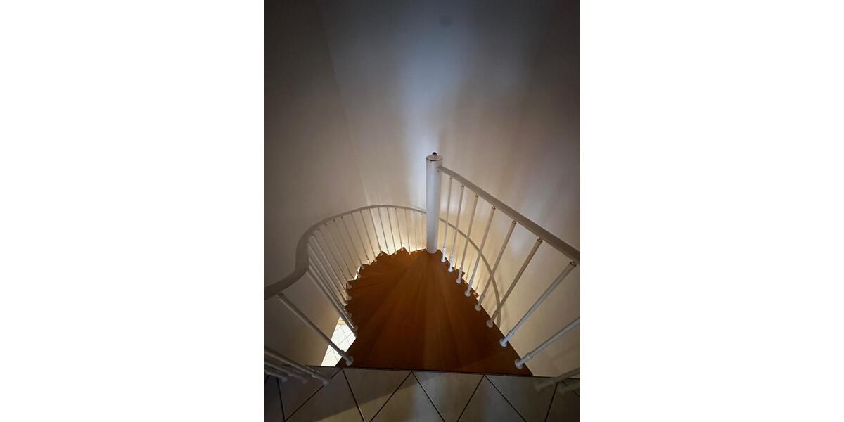 Dachgeschoßwohnung Zwickau - 3 Zimmer, 85 m&sup2;, 552&euro; | Angebot:25838530