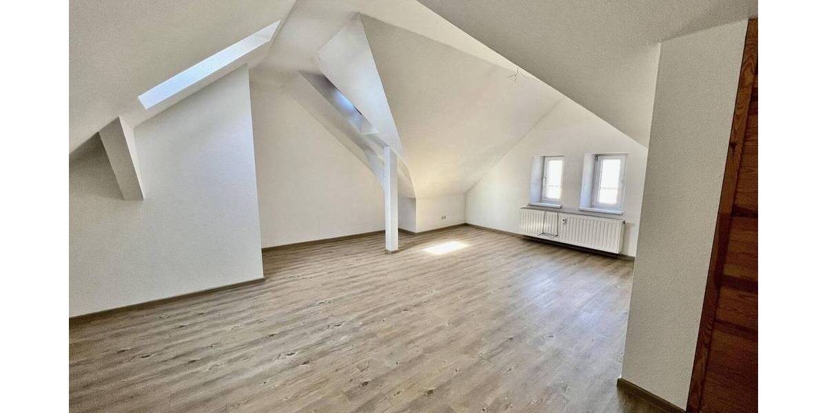Etagenwohnung Treuen - 1 Zimmer, 283 m&sup2;, 175.000&euro; | Angebot:26806484