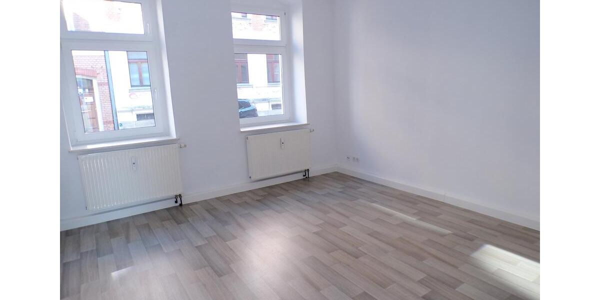 Etagenwohnung Werdau - 5 Zimmer, 108 m&sup2;, 599&euro; | Angebot:25865190