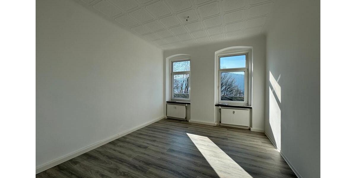 Erdgeschoßwohnung Aue-Bad Schlema Bad Schlema - 3 Zimmer, 71 m&sup2;, 476&euro; | Angebot:25444223