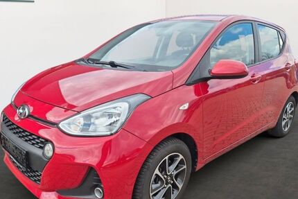 Hyundai i10 27.950 km 10.950 &euro; Mylau 08499
