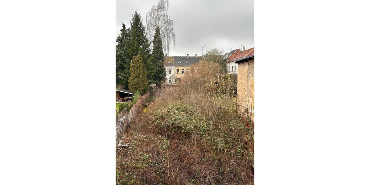 Reihenhaus Crimmitschau - 10 Zimmer, 200 m&sup2;, 25.000&euro; | Angebot:25648685