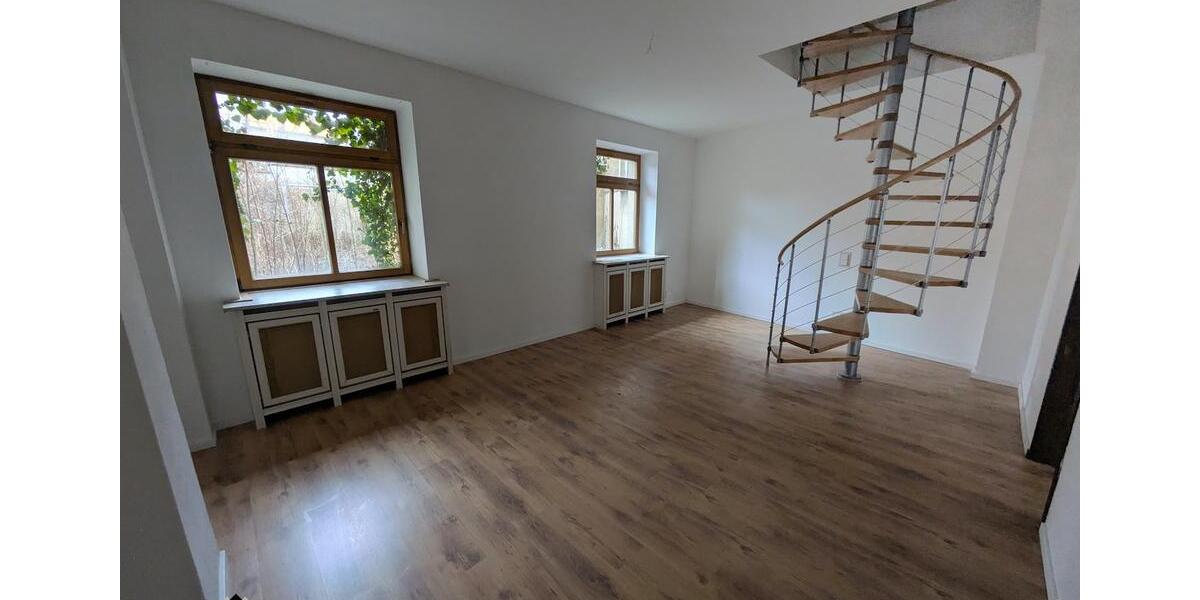 Maisonettenwohnung Glauchau - 3 Zimmer, 130 m&sup2;, 845&euro; | Angebot:25945679