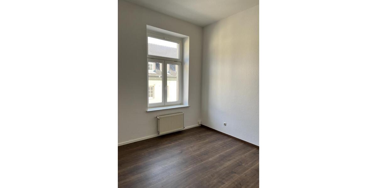 Etagenwohnung Crimmitschau - 3 Zimmer, 108 m&sup2;, 650&euro; | Angebot:24802720