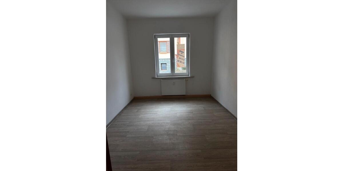 Hochparterre Greiz - 3 Zimmer, 66 m&sup2;, 380&euro; | Angebot:25923859