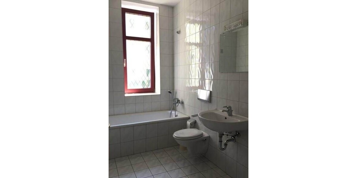 Appartement in Zwickau-Zentrum mit MINIKÜCHE und BALKON - Mehrfamilienhaus, Wohnhaus Zwickau | Angebot:25923984