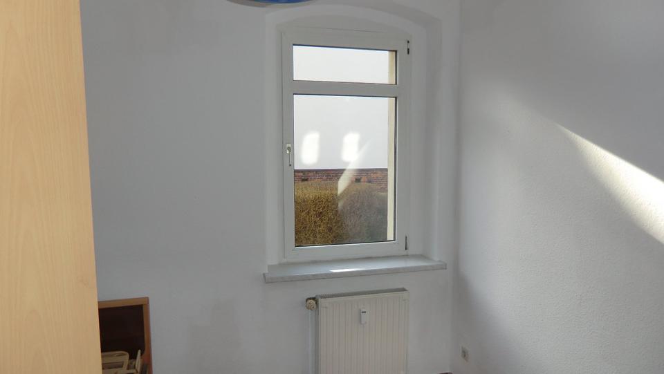 Erdgeschoßwohnung Zwickau Neuplanitz - 2 Zimmer, 46 m&sup2;, 300&euro; | Angebot:25419785