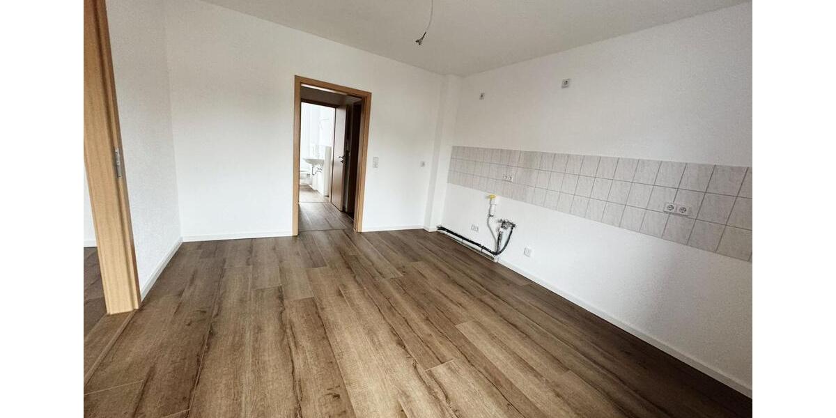 Etagenwohnung Gersdorf - 2 Zimmer, 51 m&sup2;, 306&euro; | Angebot:25054399