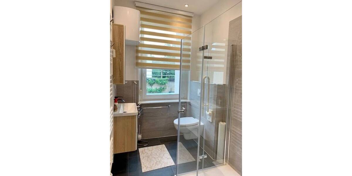 Reihenmittelhaus Netzschkau - 8 Zimmer, 176 m&sup2;, 70.000&euro; | Angebot:25741454