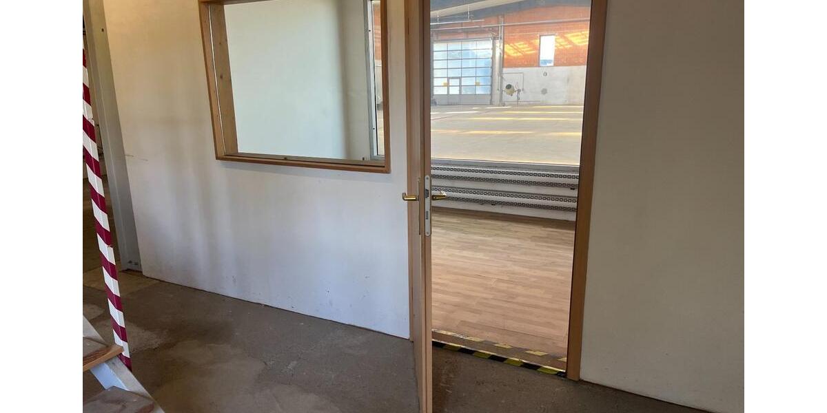 Gewerbeobjekt Waldenburg - 3&euro; | Angebot:25276535