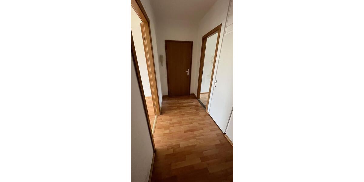 Etagenwohnung Crimmitschau - 2 Zimmer, 46 m&sup2;, 270&euro; | Angebot:24489744