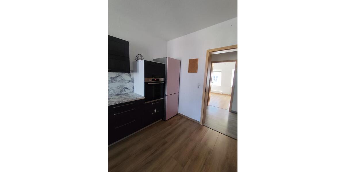 Dachgeschoßwohnung Aue-Bad Schlema Bad Schlema - 4 Zimmer, 115 m&sup2;, 600&euro; | Angebot:25751121