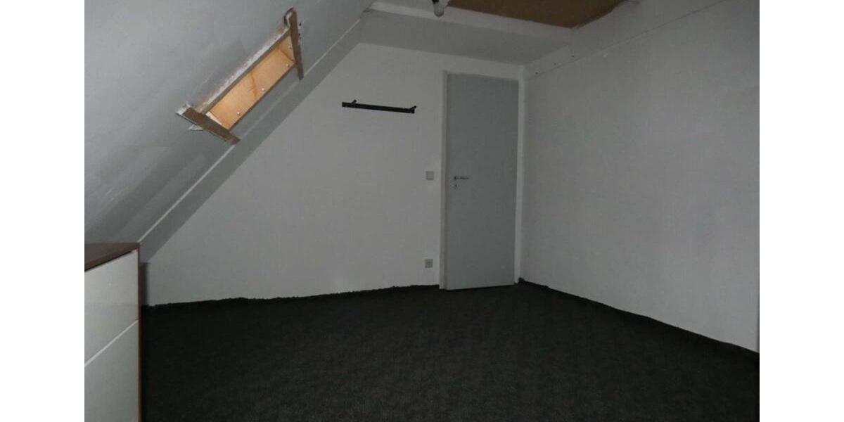 Maisonettenwohnung Zwickau - 2 Zimmer, 82 m&sup2;, 430&euro; | Angebot:20093035