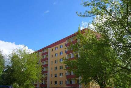 Wohnung Limbach-Oberfrohna Oberfrohna - 2 Zimmer, 55 m&sup2;, 275&euro; | Angebot:21581735