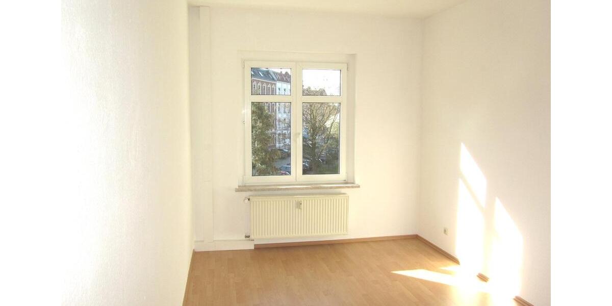 Etagenwohnung Zwickau Zwickau-Nord - 3 Zimmer, 87 m&sup2;, 480&euro; | Angebot:25991295