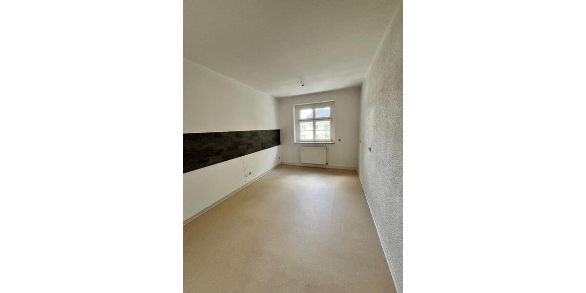 Etagenwohnung Reichenbach im Vogtland - 2 Zimmer, 51 m&sup2;, 199&euro; | Angebot:8815594