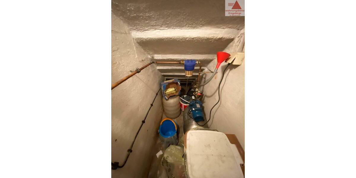 Einfamilienhaus Niederwürschnitz - 6 Zimmer, 100 m&sup2;, 49.000&euro; | Angebot:25744547