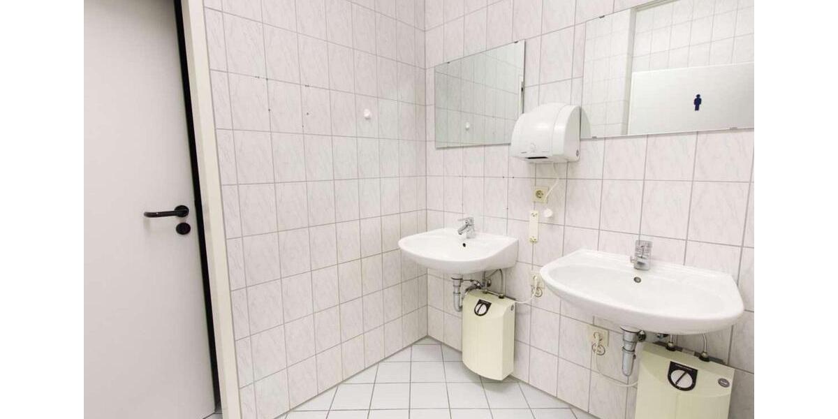 Gewerbeobjekt Schwarzenberg/Erzgebirge Erzgebirge - 1.950&euro; | Angebot:15440630