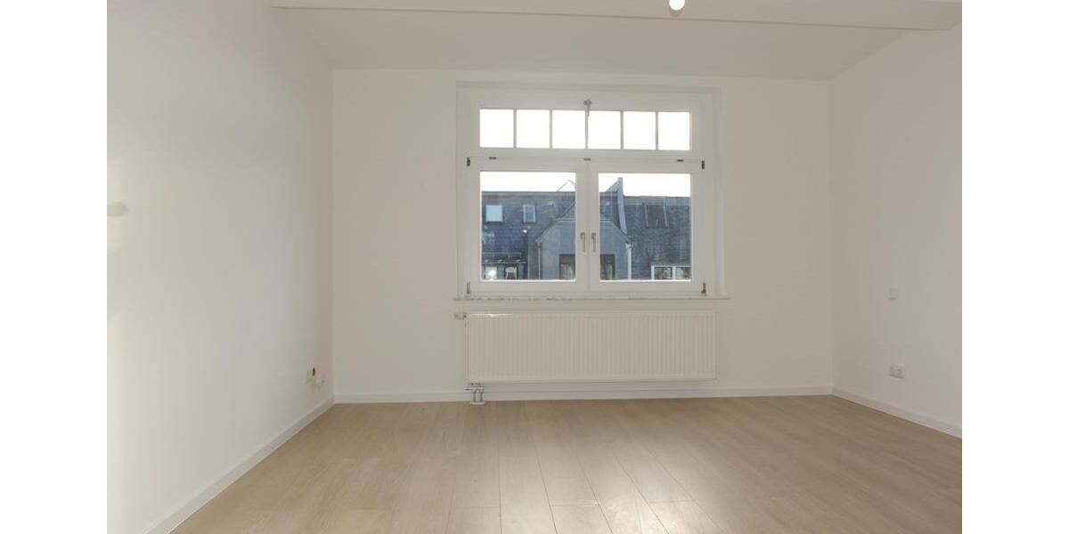 Dachgeschoßwohnung Zwickau Zwickau-Nord - 4 Zimmer, 95 m&sup2;, 955&euro; | Angebot:23768171