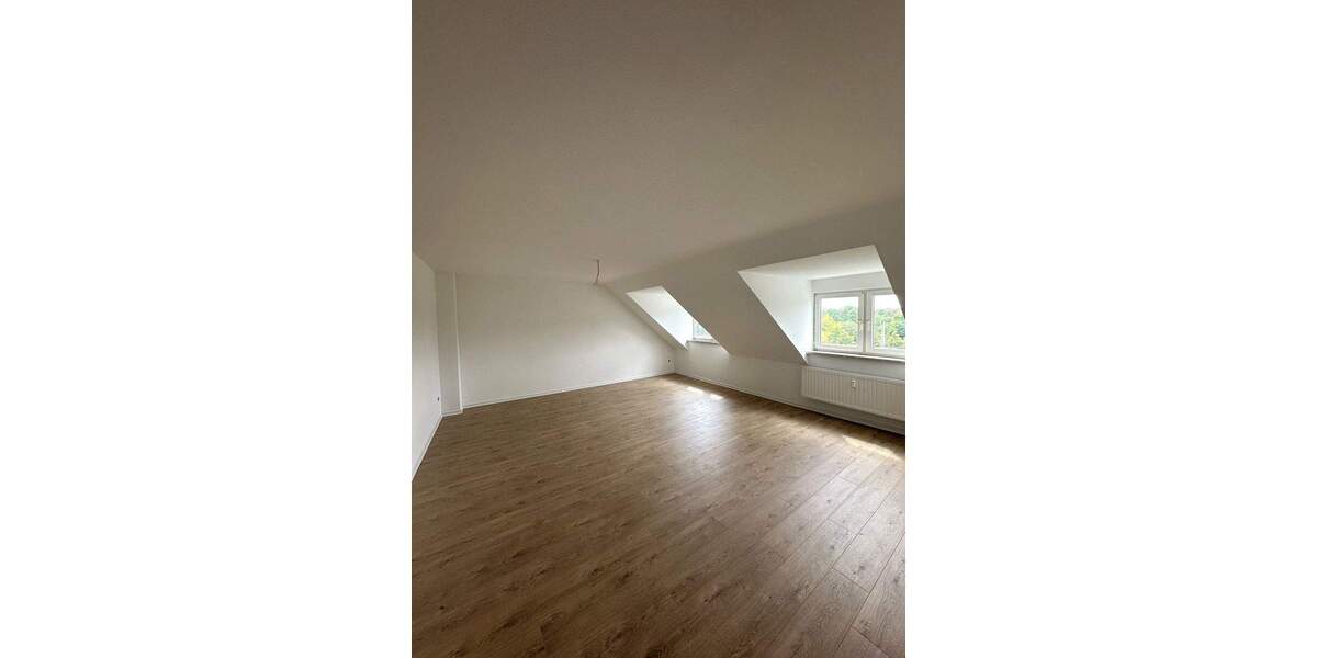 Etagenwohnung Zwickau Bahnhofsvorstadt - 3 Zimmer, 80 m&sup2;, 445&euro; | Angebot:25999010