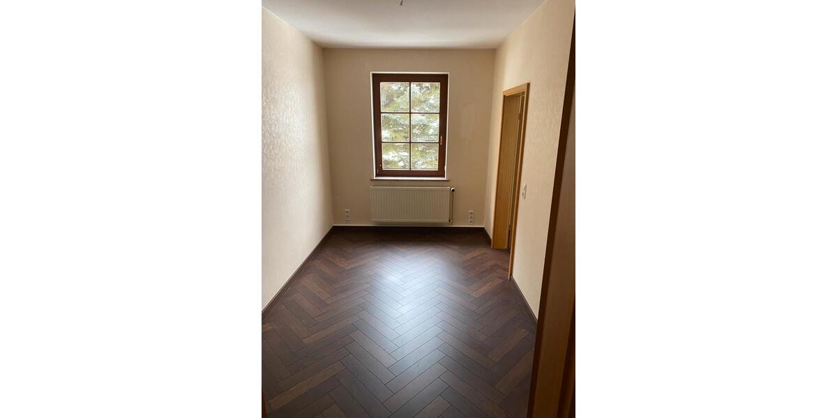 Mehrfamilienhaus, Wohnhaus Crinitzberg - 10 Zimmer, 182 m&sup2;, 375.000&euro; | Angebot:25171448