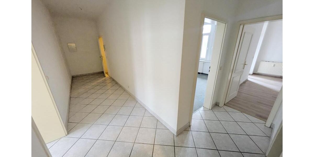 Etagenwohnung Zwickau - 3 Zimmer, 87 m&sup2;, 520&euro; | Angebot:25945655