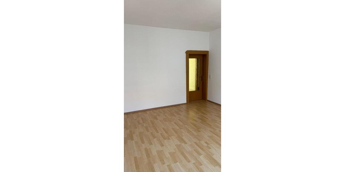 Etagenwohnung Lichtentanne - 3 Zimmer, 58 m&sup2;, 348&euro; | Angebot:24891371