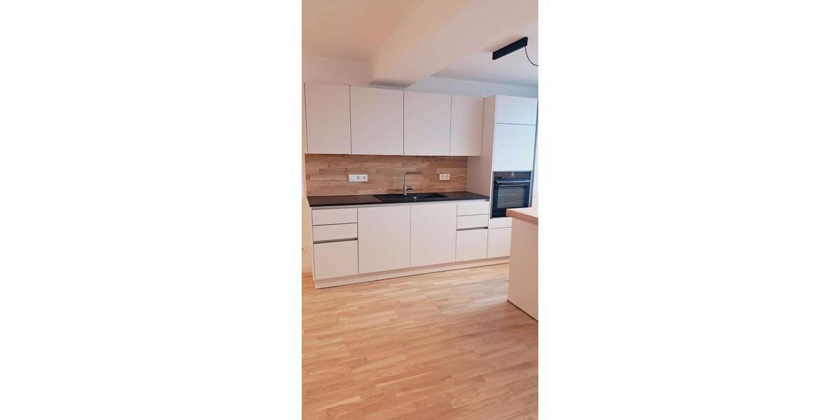 Dachgeschoßwohnung Zwickau - 3 Zimmer, 115 m&sup2;, 954&euro; | Angebot:25808070