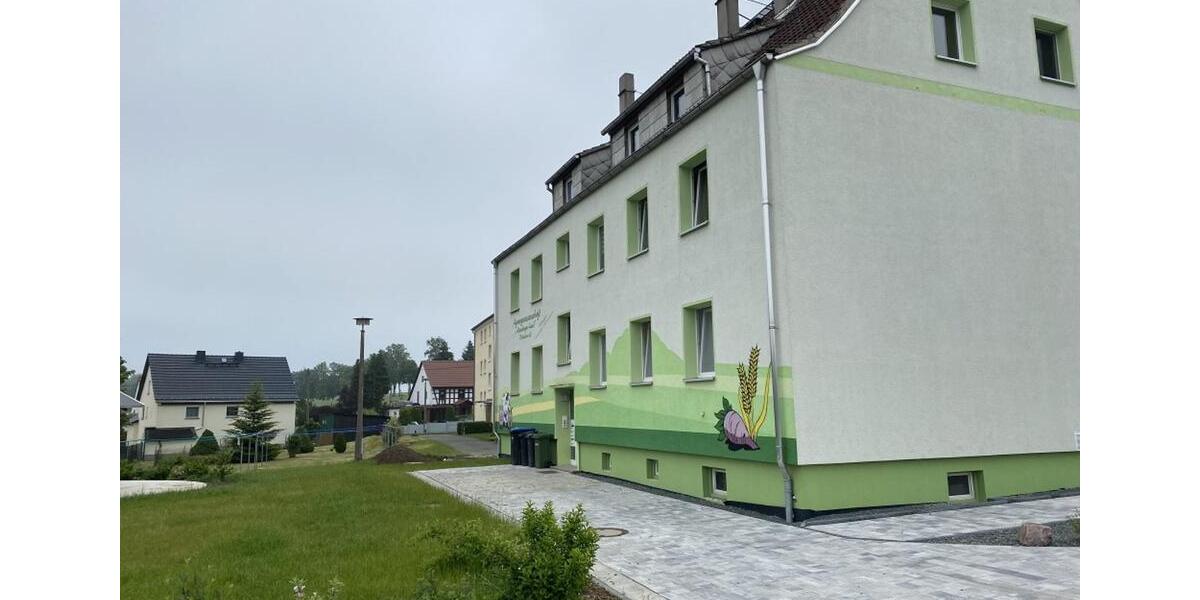 Etagenwohnung Schmölln - 3 Zimmer, 62 m&sup2;, 360&euro; | Angebot:25376310