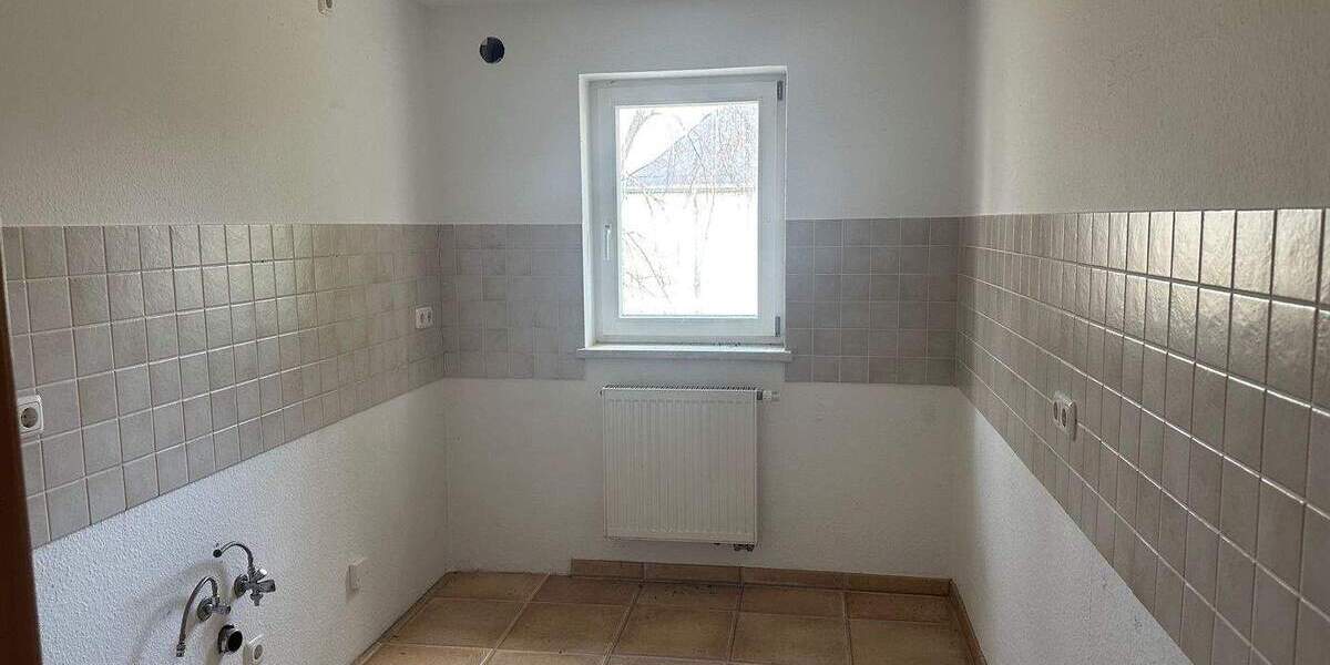 Etagenwohnung Netzschkau - 2 Zimmer, 54 m&sup2;, 272&euro; | Angebot:25898194