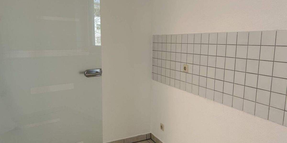 Etagenwohnung Zwickau Weißenborn - 3 Zimmer, 65 m&sup2;, 487&euro; | Angebot:25707533