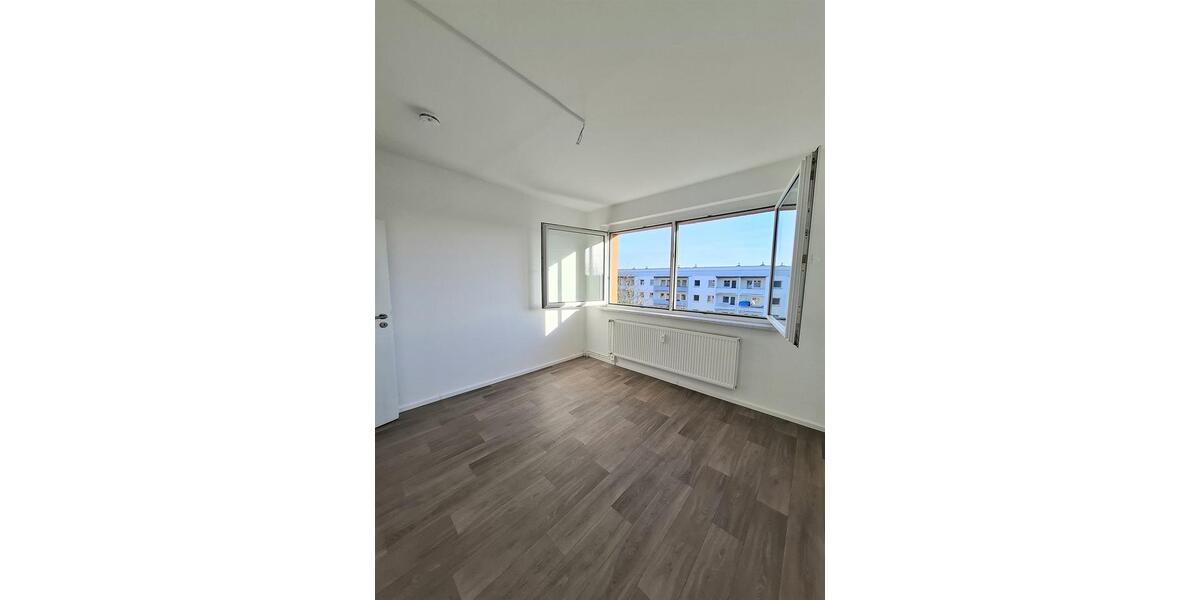 Etagenwohnung Glauchau - 3 Zimmer, 55 m&sup2;, 350&euro; | Angebot:25591471