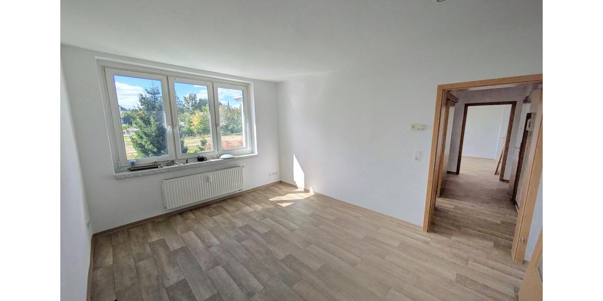 Etagenwohnung Limbach-Oberfrohna Oberfrohna - 2 Zimmer, 46 m&sup2;, 327&euro; | Angebot:25945640