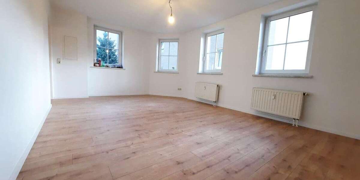 Einfamilienhaus Sachsen - Limbach-Oberfrohna Oberfrohna - 3 Zimmer, 77 m&sup2;, 480&euro; | Angebot:26308260