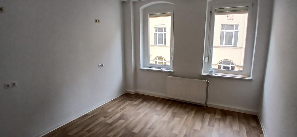 Etagenwohnung Hohenstein-Ernstthal Ernstthal - 3 Zimmer, 106 m&sup2;, 670&euro; | Angebot:25637711