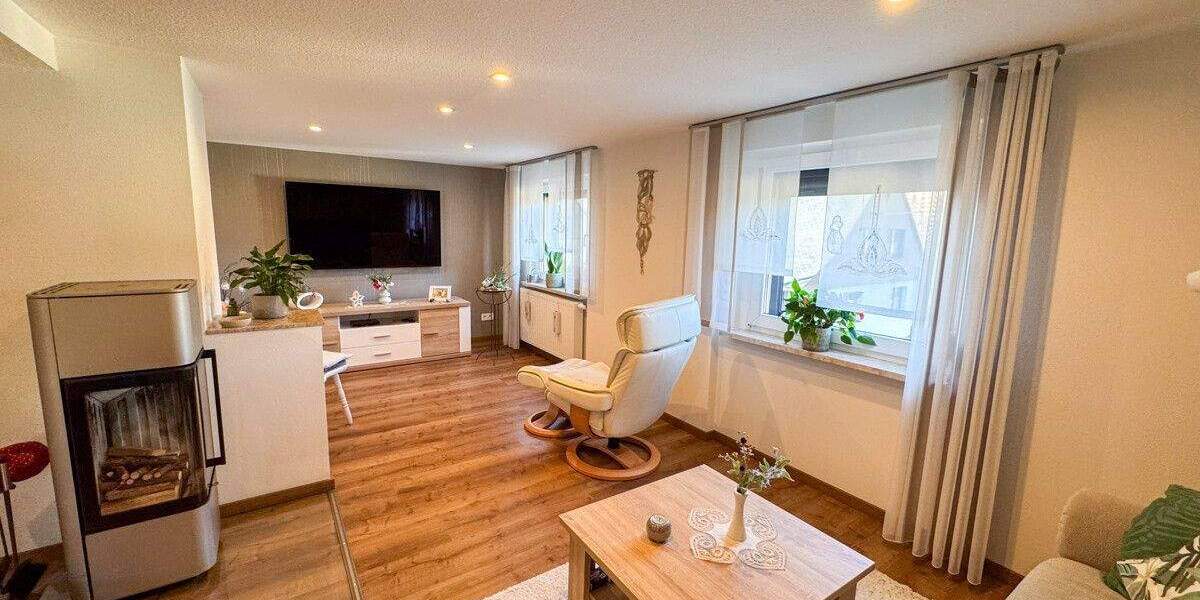 Doppelhaushälfte Grünhain-Beierfeld Beierfeld - 6 Zimmer, 142 m&sup2;, 250.000&euro; | Angebot:25744624