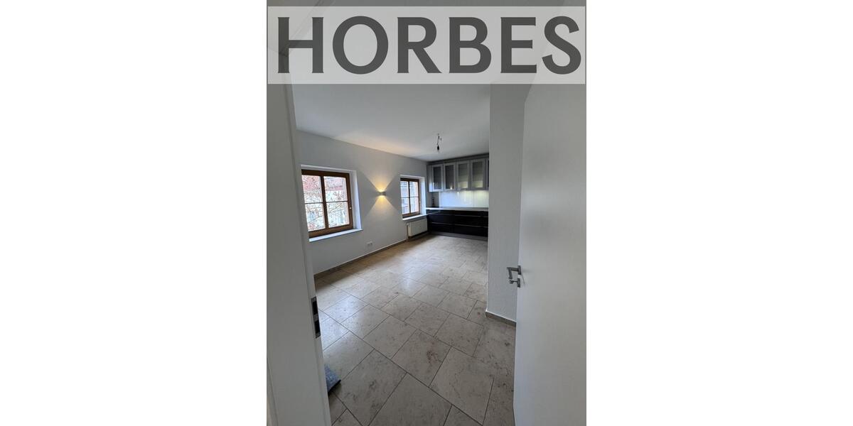 Dachgeschoßwohnung Zwickau Zwickau-Nord - 2 Zimmer, 106 m&sup2;, 850&euro; | Angebot:24874264