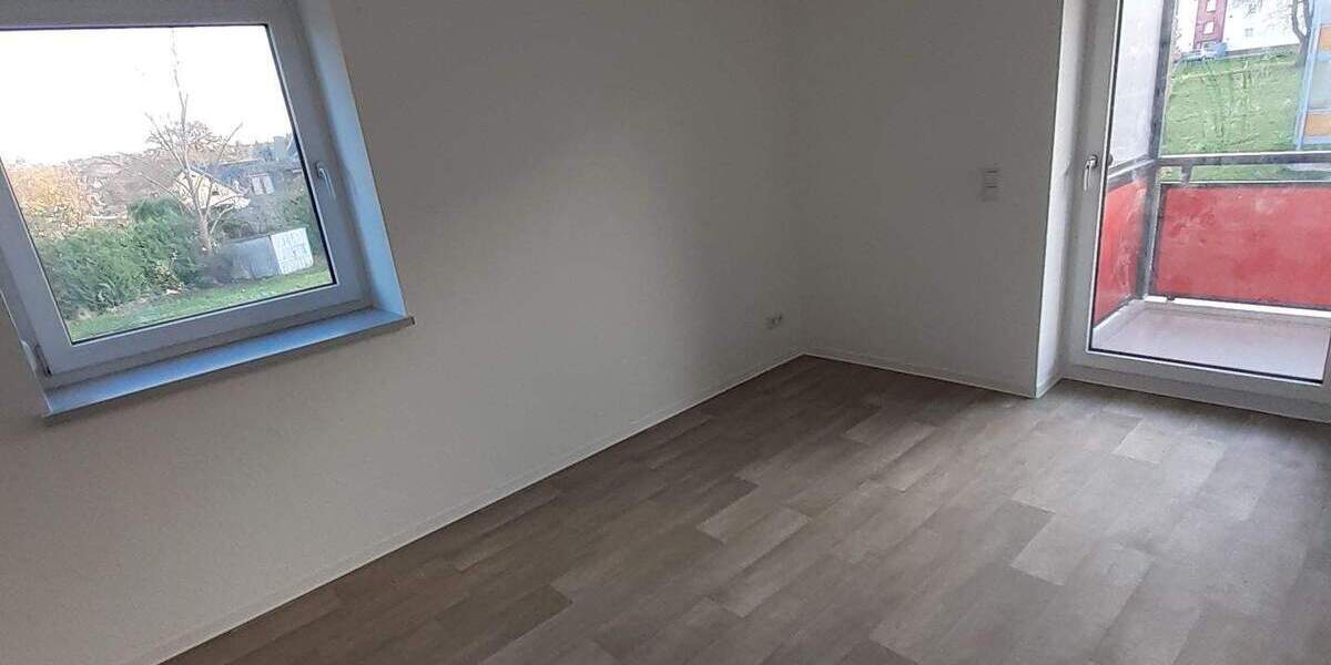 Etagenwohnung Oelsnitz/Erzgebirge Oelsnitz - 3 Zimmer, 66 m&sup2;, 430&euro; | Angebot:25663708