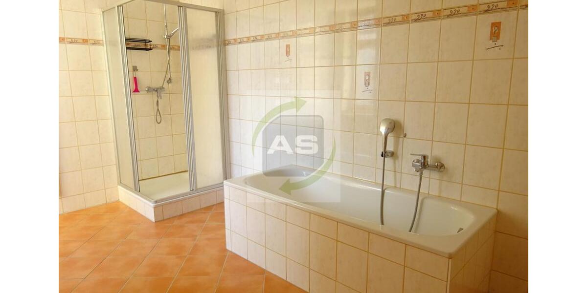 Etagenwohnung Zwickau Cainsdorf - 2 Zimmer, 88 m&sup2;, 399&euro; | Angebot:25976336