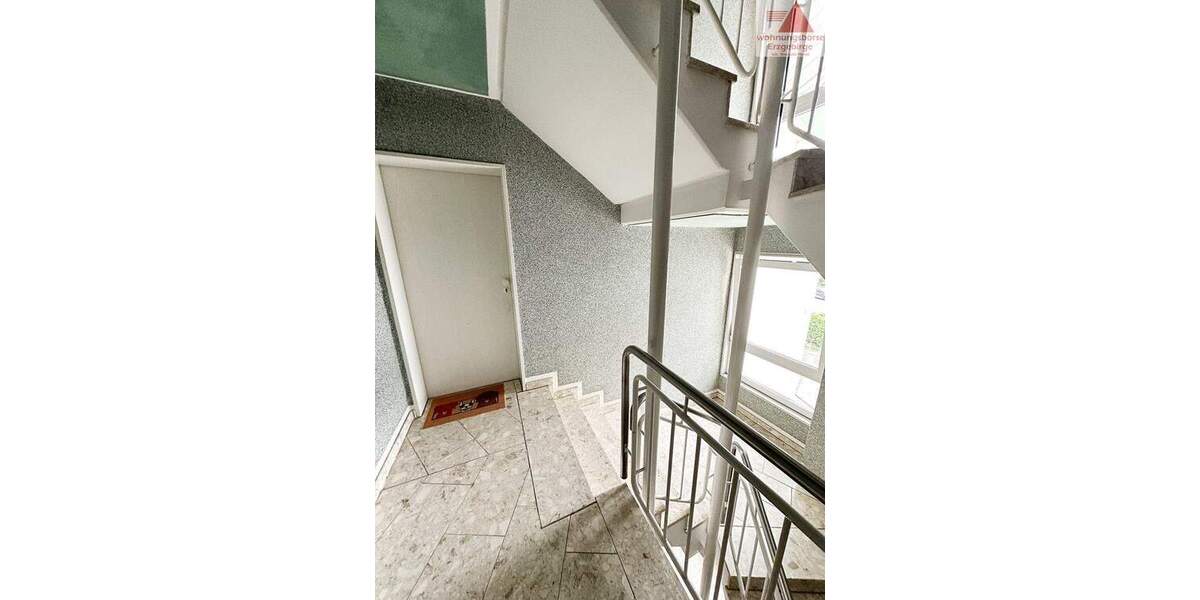 Etagenwohnung Glauchau - 3 Zimmer, 69 m&sup2;, 552&euro; | Angebot:25899005