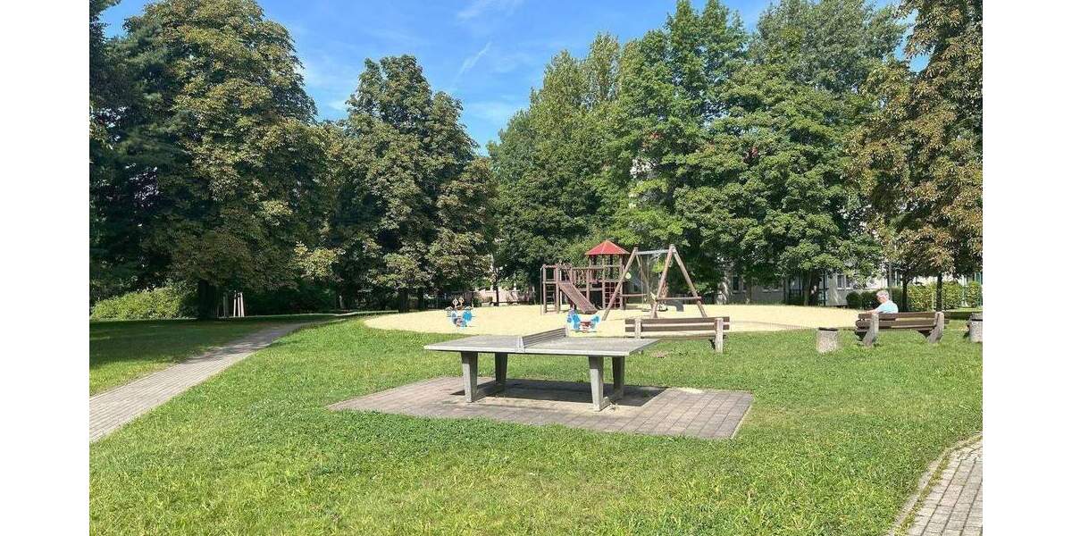 Etagenwohnung Zwickau Eckersbach - 2 Zimmer, 50 m&sup2;, 299&euro; | Angebot:26246308