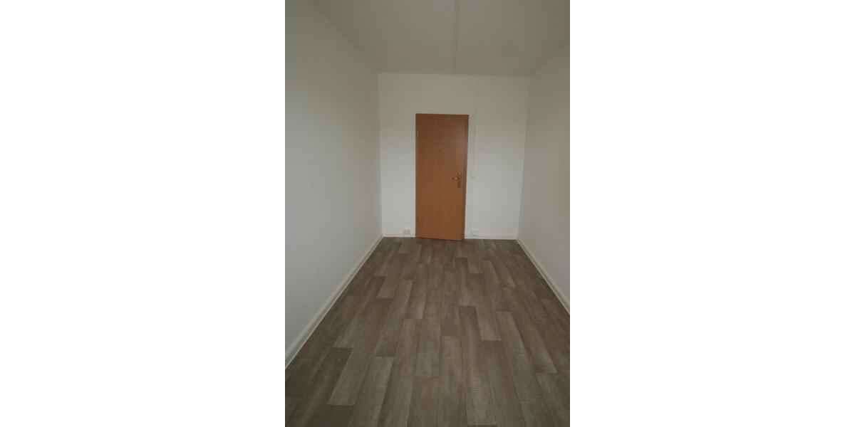 Etagenwohnung Hohenstein-Ernstthal Ernstthal - 4 Zimmer, 69 m&sup2;, 416&euro; | Angebot:25887101