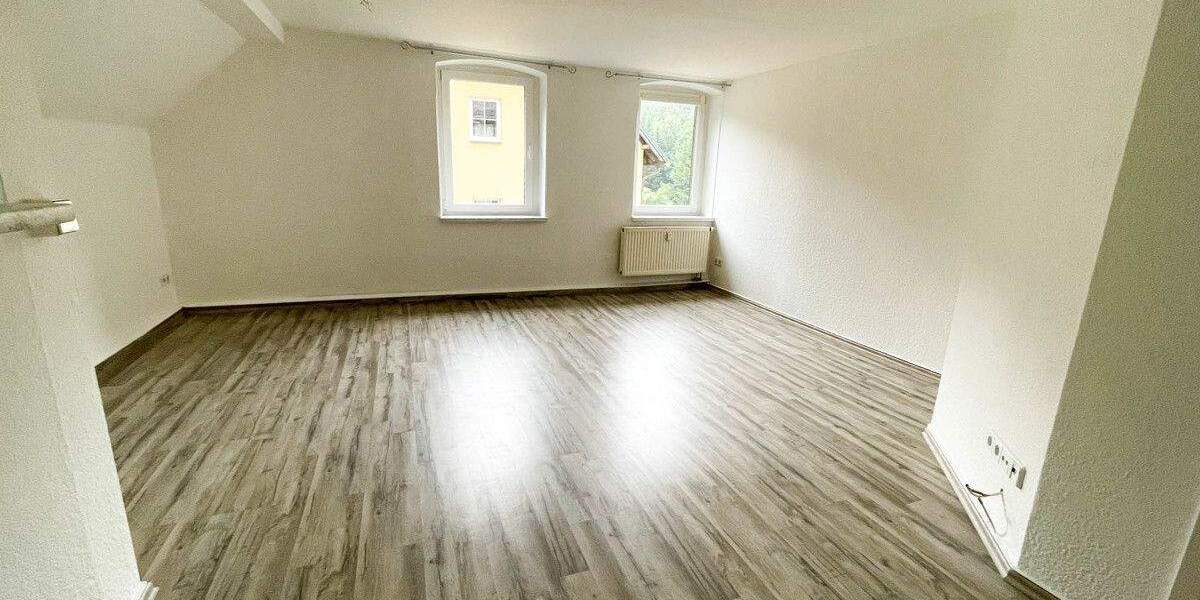 Etagenwohnung Aue Neudörfel - 2 Zimmer, 48 m&sup2;, 275&euro; | Angebot:25801742