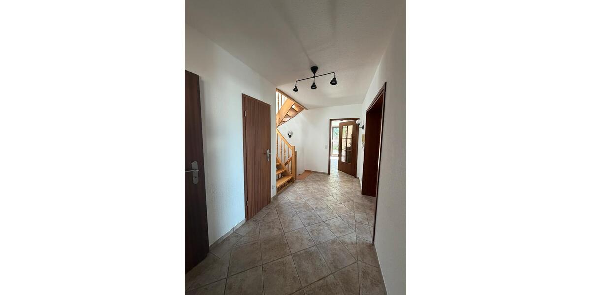 Einfamilienhaus Lauter-Bernsbach Bernsbach - 7 Zimmer, 170 m&sup2;, 395.000&euro; | Angebot:27085589