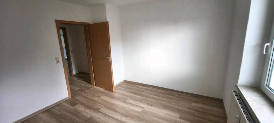 Etagenwohnung Zwickau Cainsdorf - 2 Zimmer, 51 m&sup2;, 45.000&euro; | Angebot:26929557