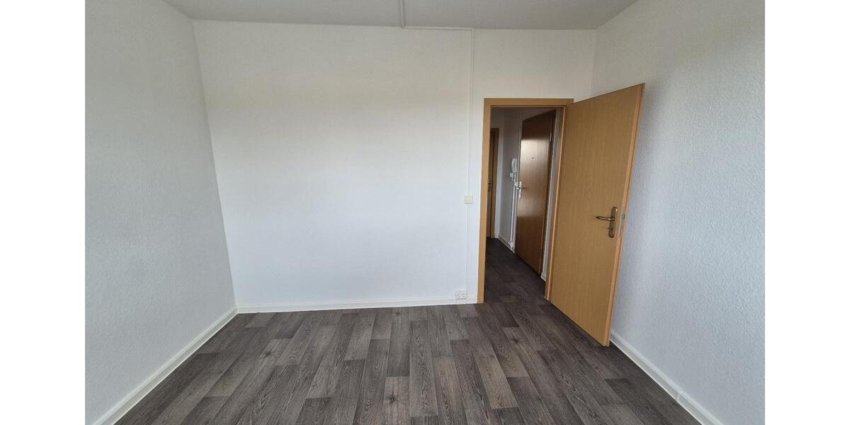 Etagenwohnung Hohenstein-Ernstthal Ernstthal - 3 Zimmer, 56 m&sup2;, 321&euro; | Angebot:25857022