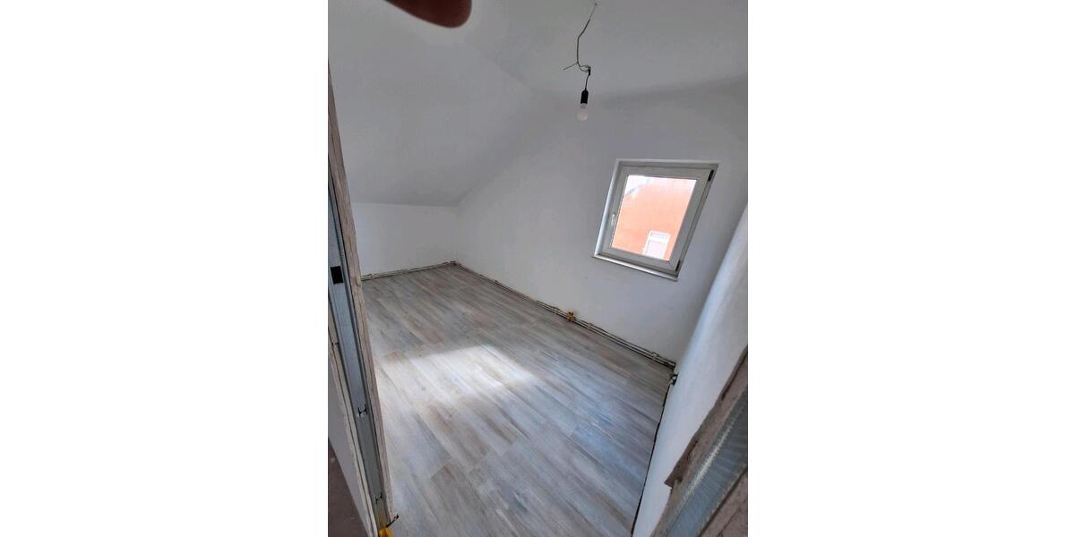 Mehrfamilienhaus, Wohnhaus Zwickau Cainsdorf - 9 Zimmer, 255 m&sup2;, 165.000&euro; | Angebot:24850092